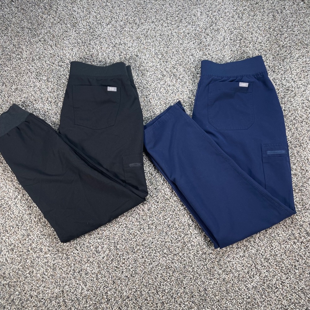 FIGS Scrub Pants Lot of 2 Zamora Men M Jogger Black Livingston Straight Leg Navy